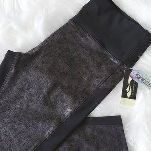 2/$25 STATEMENT METAL CROP LEGGINGS